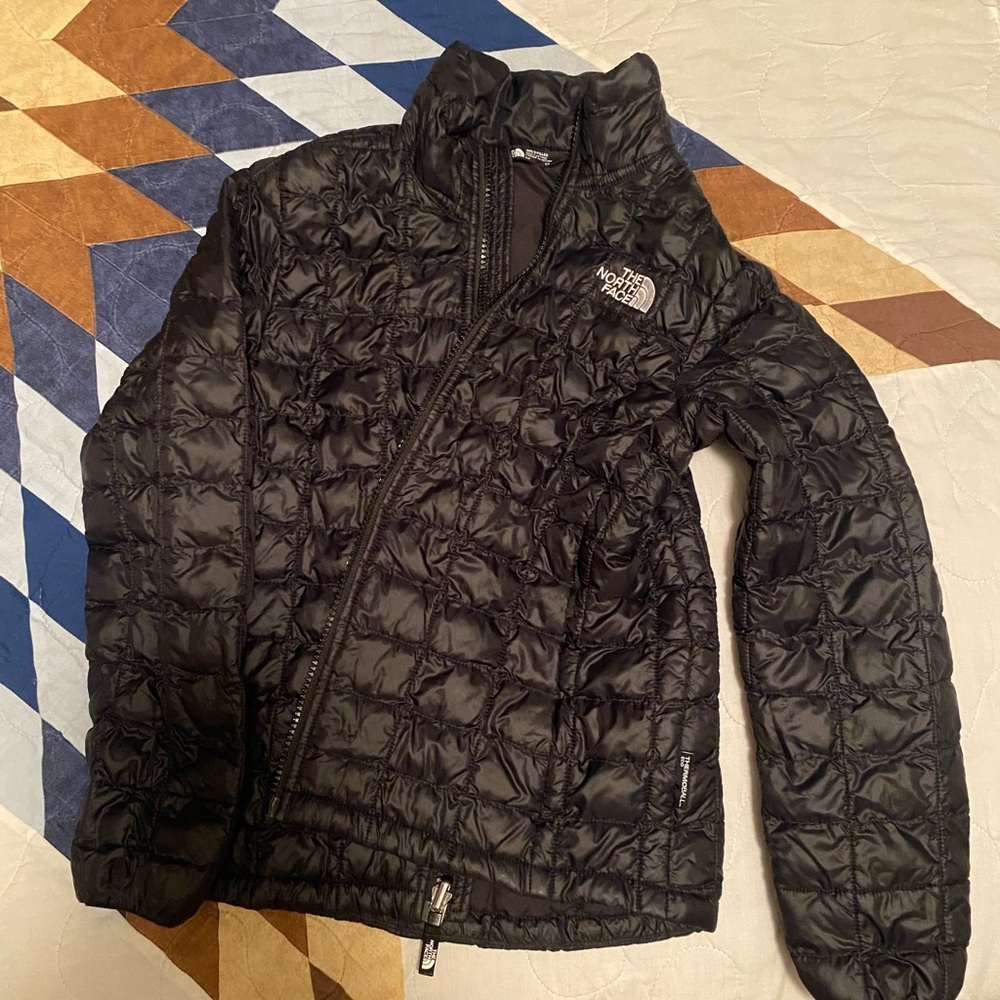 North Face puffer thermoball coat
